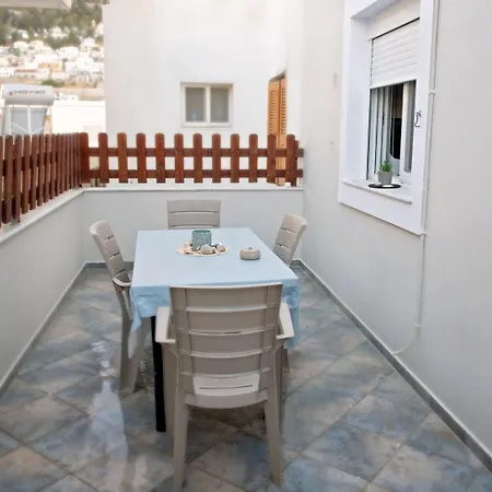 Apartment Irida *